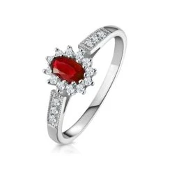 Ruby Ring With Lab Diamonds In 925 Silver - 5 X 3mm Centre