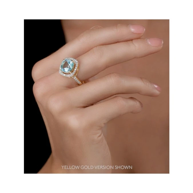 5.40ct Blue Topaz And Diamond Asteria Statement Ring In 18KW Gold 2 5.40ct Blue Topaz And Diamond Asteria Statement Ring In 18KW Gold - Image 2