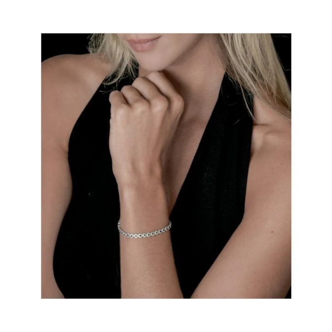 1.11ct Emerald And 1ct Diamond Stellato Bracelet In 9K White Gold 2 1.11ct Emerald And 1ct Diamond Stellato Bracelet In 9K White Gold - Image 2