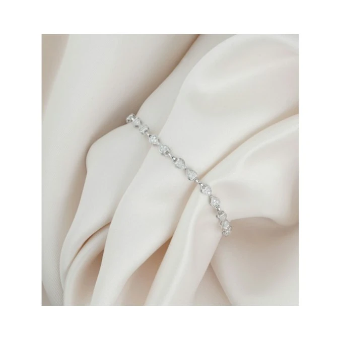0.25ct Diamond Heart Bracelet Set In Silver 3 0.25ct Diamond Heart Bracelet Set In Silver - Image 3
