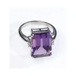 Amethyst 6.40ct And Diamond 9K White Gold Ring -The Diamond Store e5761 v1